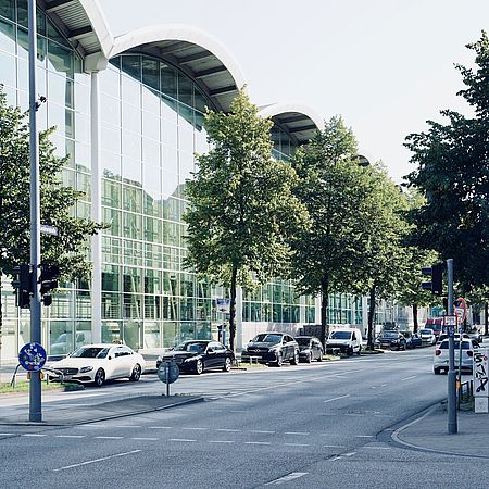 Hamburg Messe: Facade B-halls Karolinenstraße