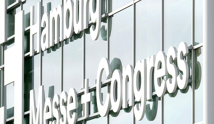 Hamburg Messe Eingang Mitte außen - Schriftzug Hamburg Messe Eingang Mitte außen - Schriftzug